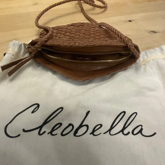 CLEOBELLA TAN WOVEN CROSSBODY NWT - Picture 6 of 8